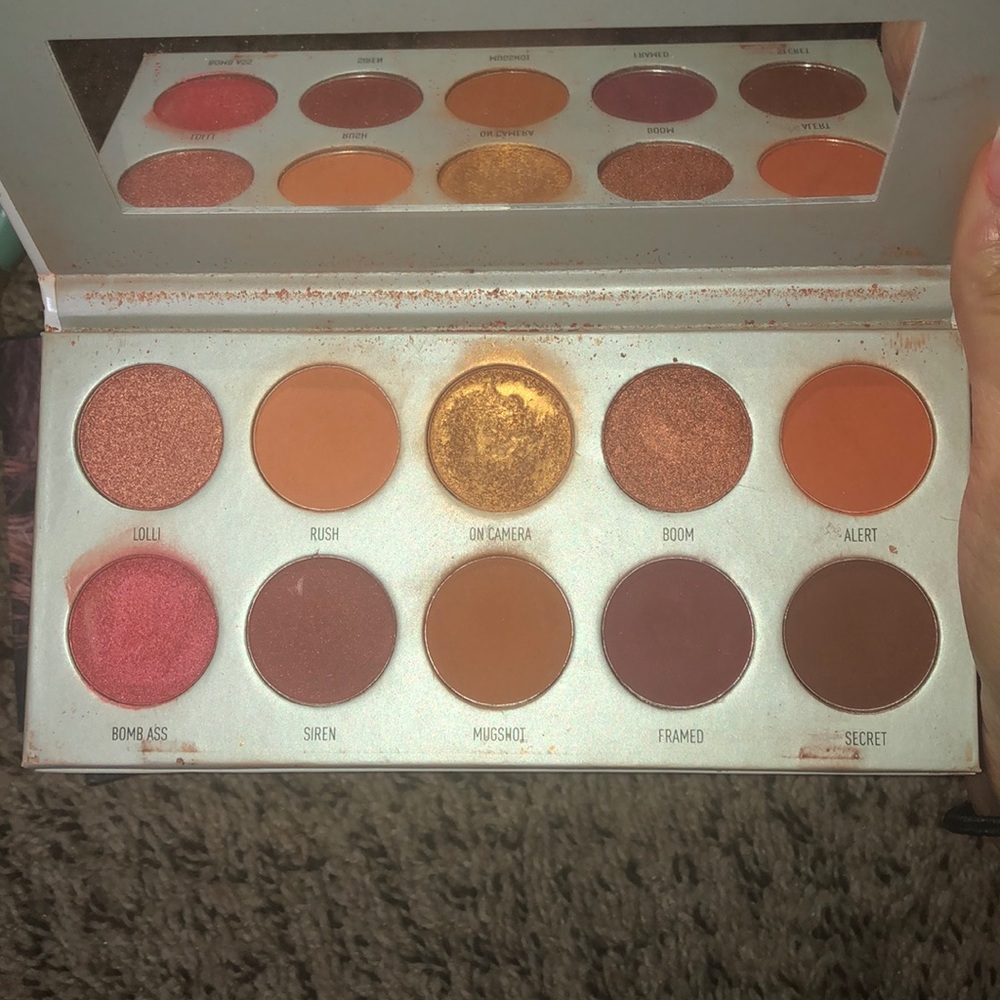 Morphe Jocelyn hill